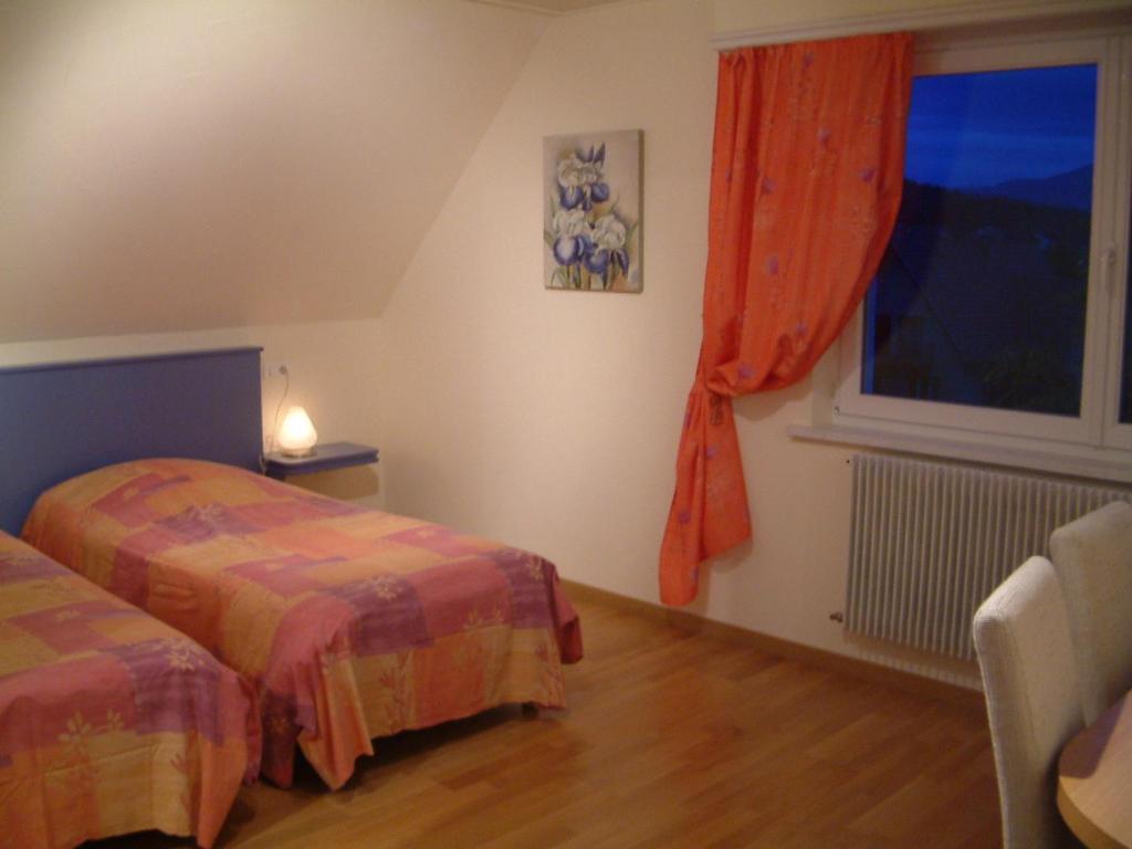 La Maison Bleue Bed & Breakfast Dieffenbach-au-Val Bilik gambar