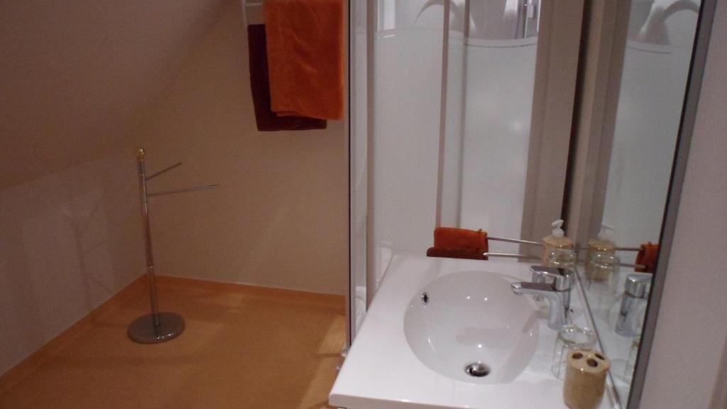 La Maison Bleue Bed & Breakfast Dieffenbach-au-Val Bilik gambar